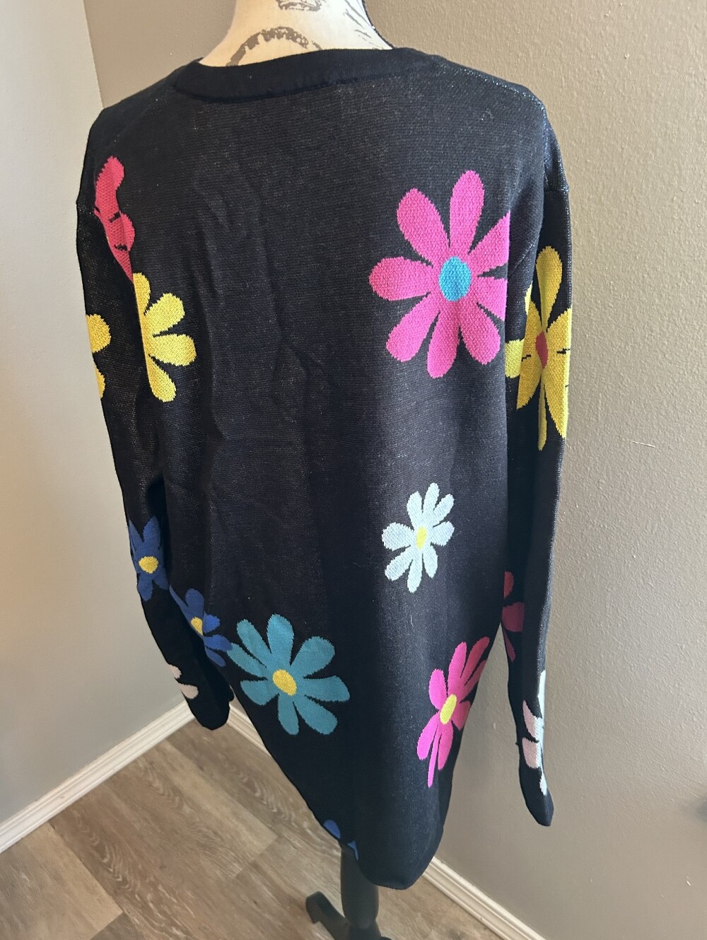 Delia*s By Dolls Kill L Flower Power Sweater - Picture 2 of 3